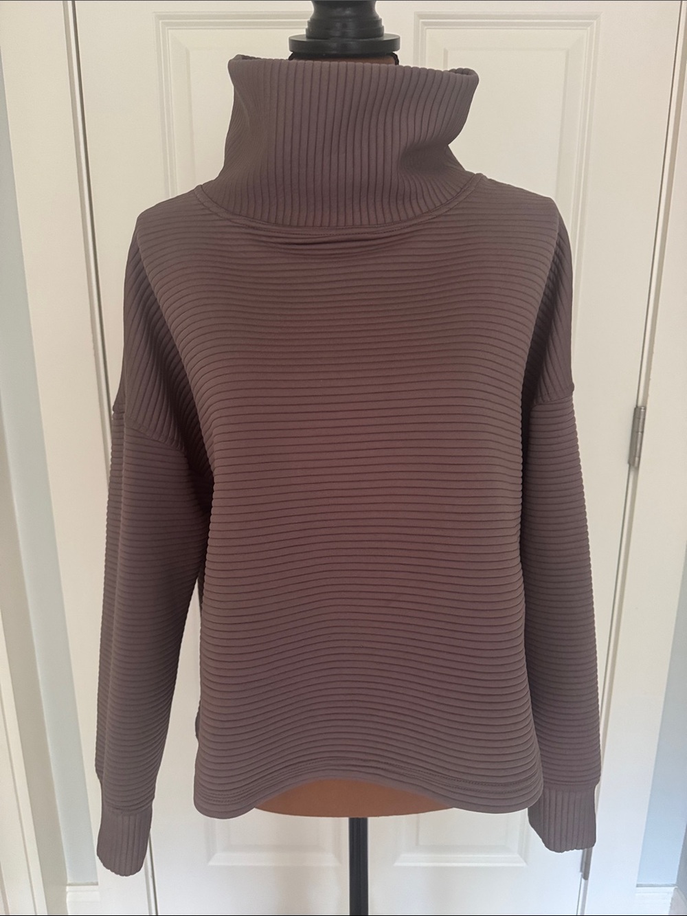 Danskin boxy funnel neck top in pretty light plum shade poly blend.  M